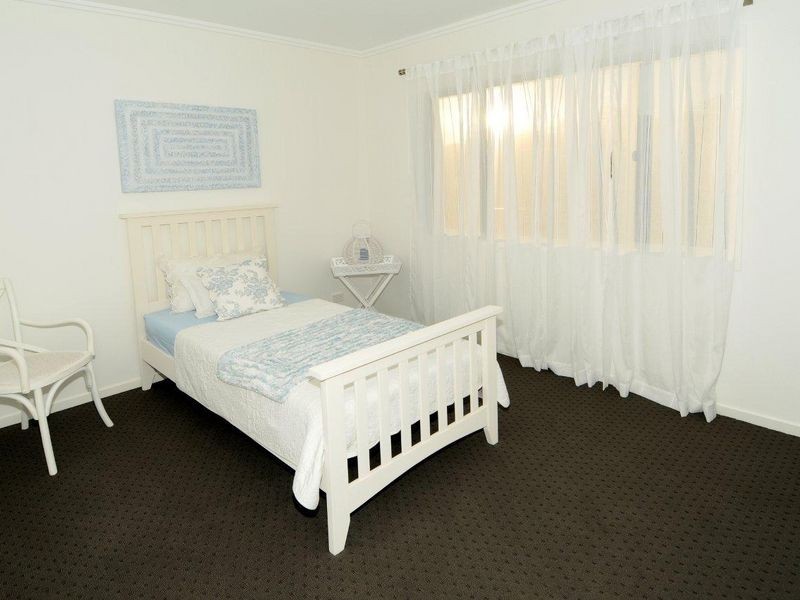 15 Gainsborough Crescent, Peregian Springs QLD 4573