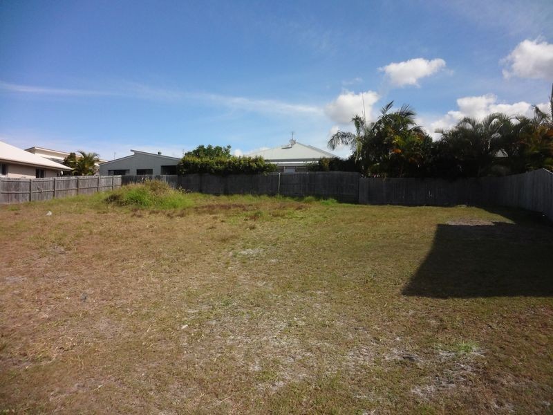 8 Bunker Court, Peregian Springs QLD 4573