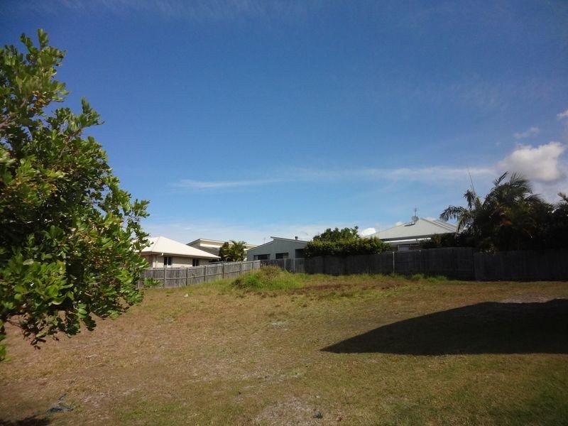 8 Bunker Court, Peregian Springs QLD 4573
