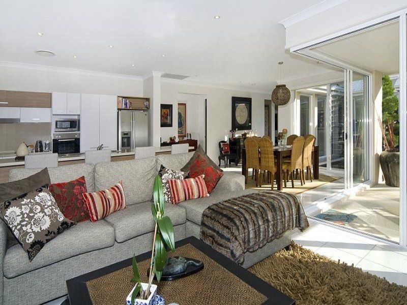 8 Medinah Place, Peregian Springs QLD 4573