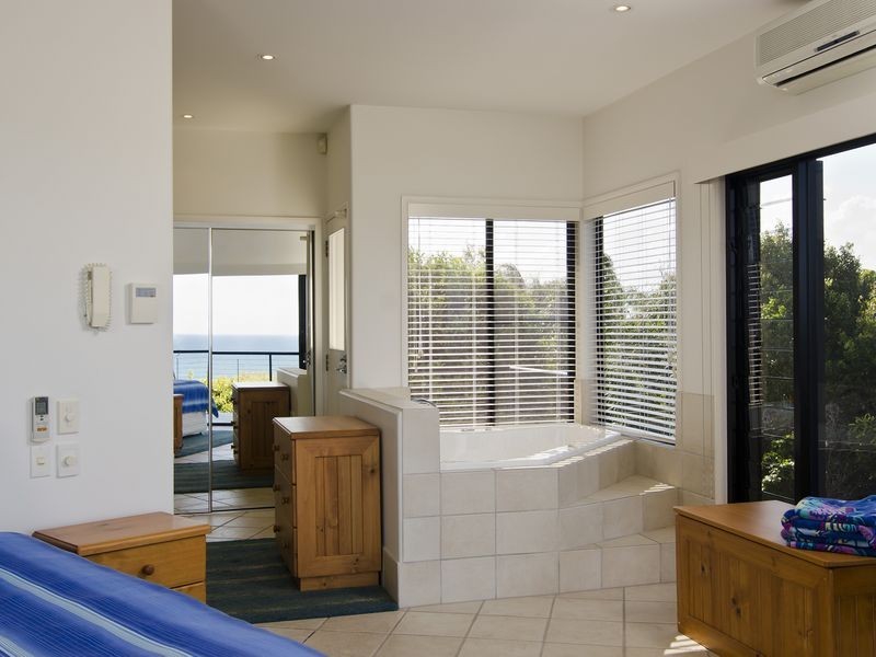 24 Lyrebird Court, Peregian Beach QLD 4573