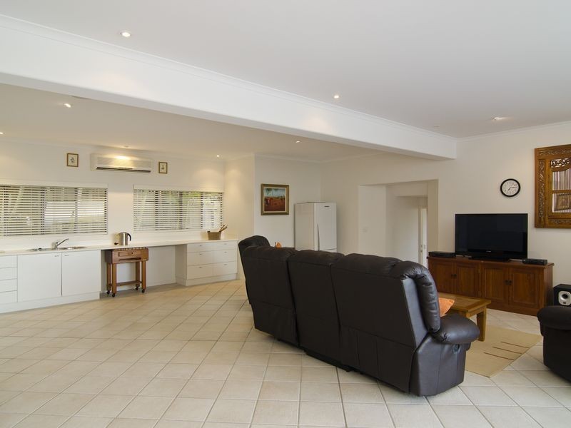 24 Lyrebird Court, Peregian Beach QLD 4573