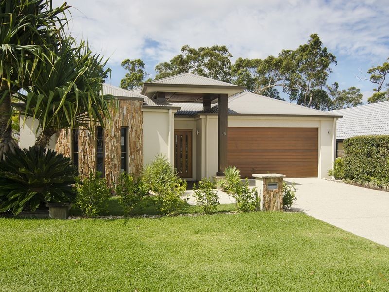 18 Ironhurst Place, Peregian Springs QLD 4573
