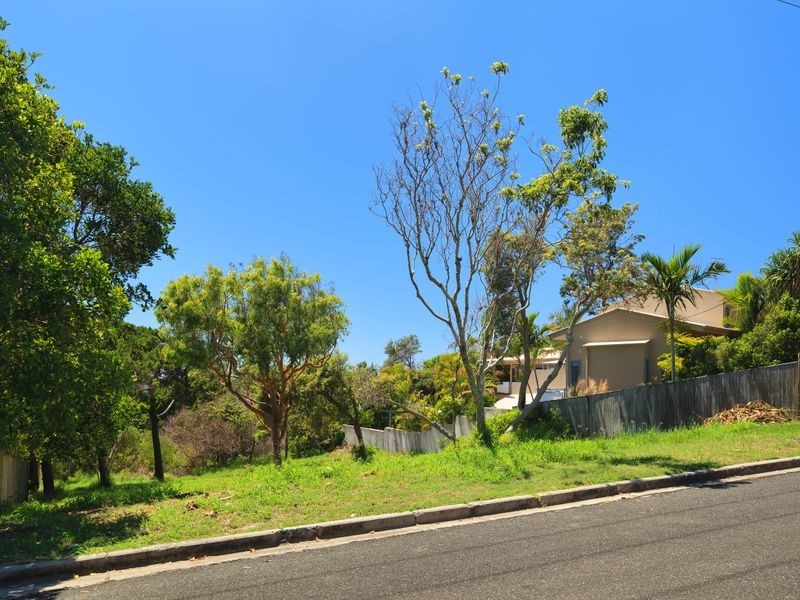 33 Tristania Drive, Marcus Beach QLD 4573