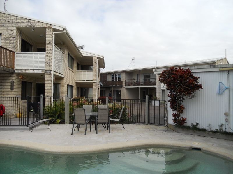 1/2 Peregian Esplanade, Peregian Beach QLD 4573