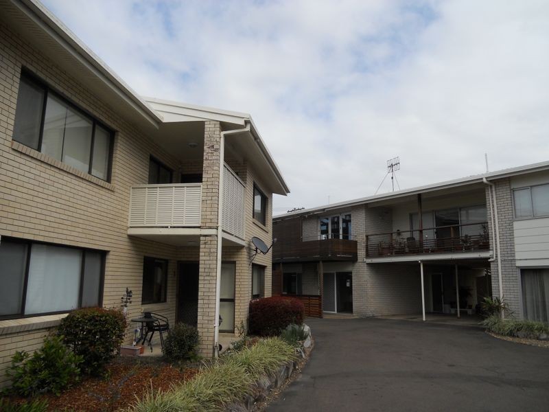 1/2 Peregian Esplanade, Peregian Beach QLD 4573