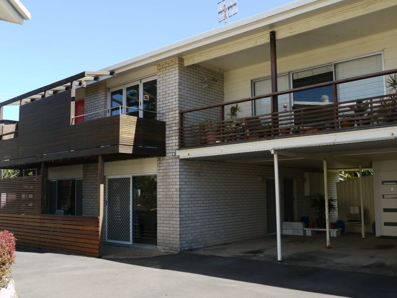 1/2 Peregian Esplanade, Peregian Beach QLD 4573