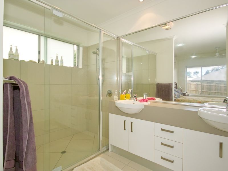 6 Stoneybrook Place, Peregian Springs QLD 4573