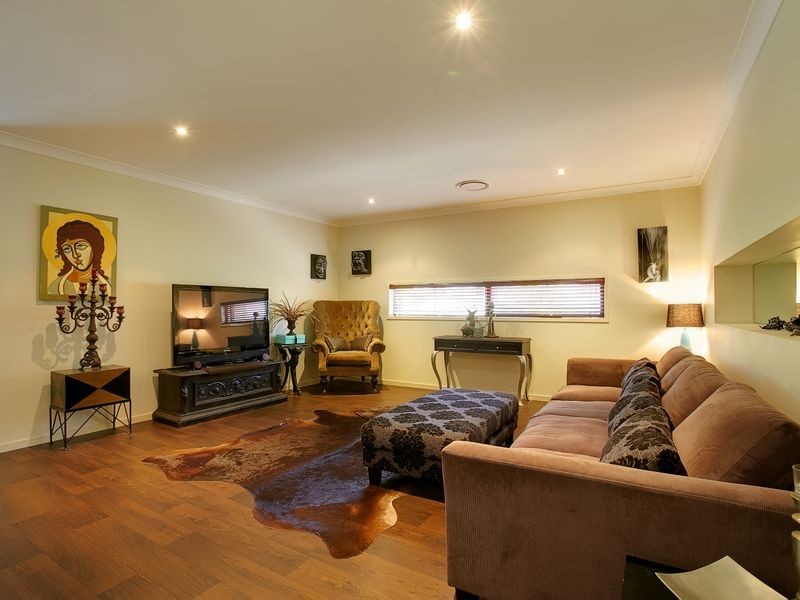 22 Dornoch Way, Peregian Springs QLD 4573