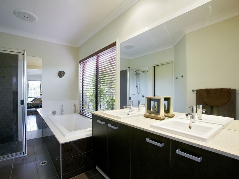 22 Dornoch Way, Peregian Springs QLD 4573