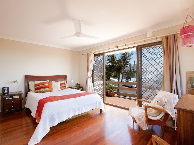 8 Pelican Street, Peregian Beach QLD 4573