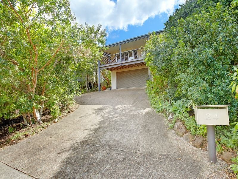 24 Woodland Drive, Peregian Beach QLD 4573