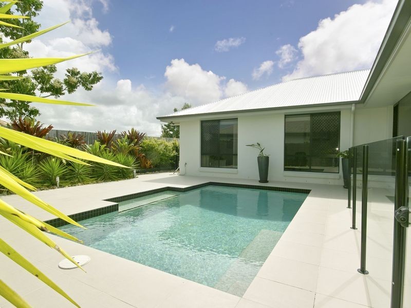 136 The Avenue, Peregian Springs QLD 4573