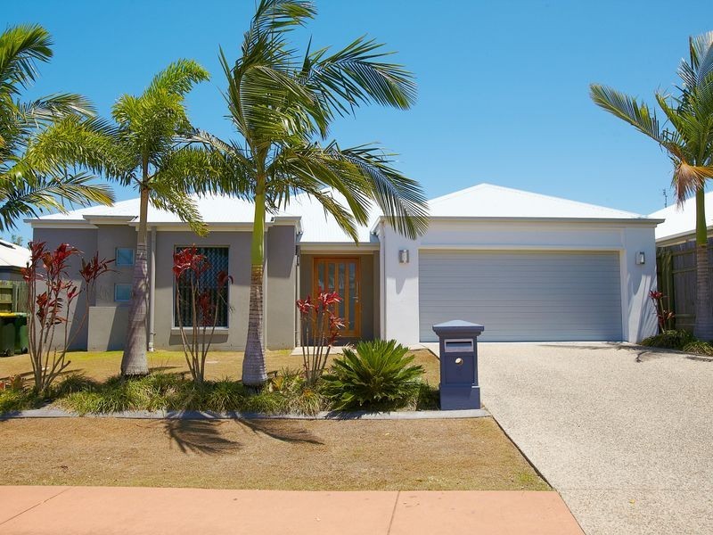 8 Selkirk Way, Peregian Springs QLD 4573