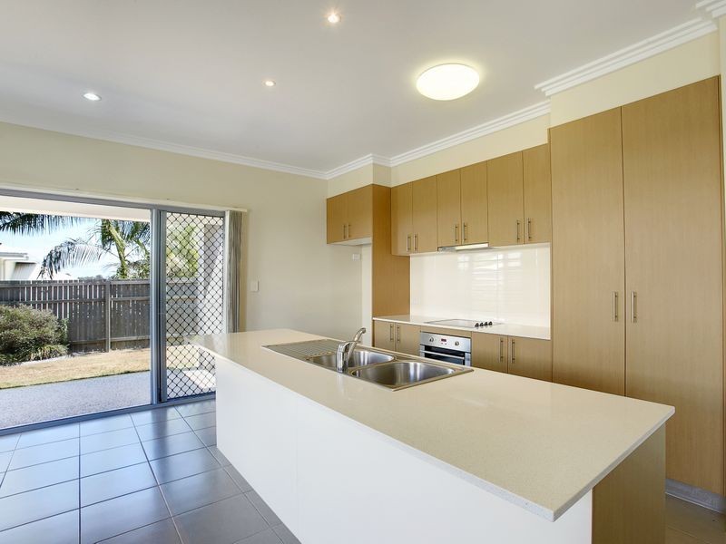 8 Selkirk Way, Peregian Springs QLD 4573