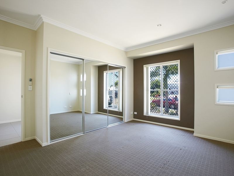 8 Selkirk Way, Peregian Springs QLD 4573