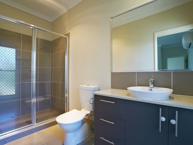 8 Selkirk Way, Peregian Springs QLD 4573