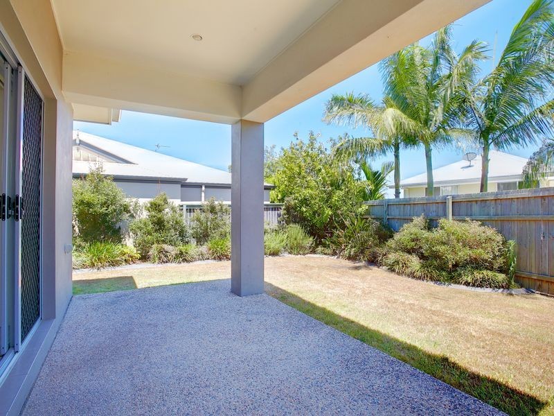 8 Selkirk Way, Peregian Springs QLD 4573