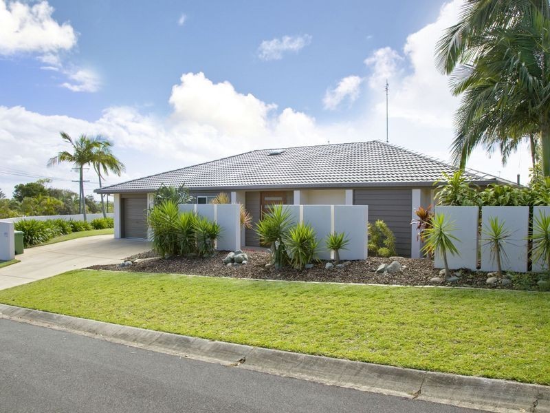 1 Albatross Court, Peregian Beach QLD 4573