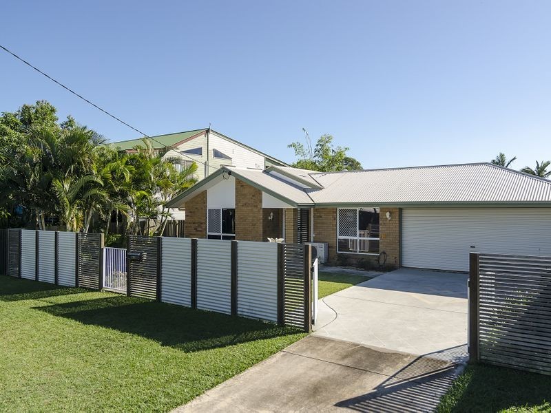 36 Namba Street, Pacific Paradise QLD 4564