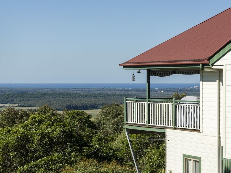 7 Mount Coolum Close, Maroochy River QLD 4561