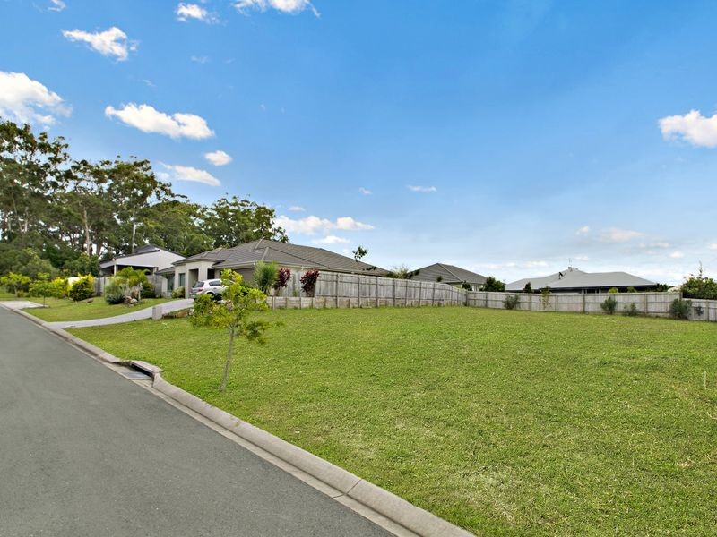 8 Waterville Way, Peregian Springs QLD 4573