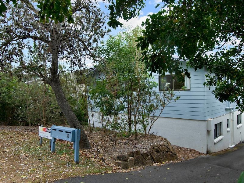 18 Shearwater Street, Peregian Beach QLD 4573