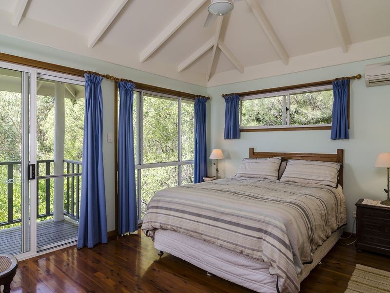 5 Crystal Pacific Court, Mount Coolum QLD 4573