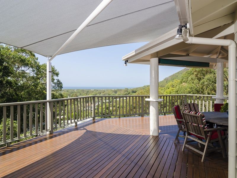 5 Crystal Pacific Court, Mount Coolum QLD 4573