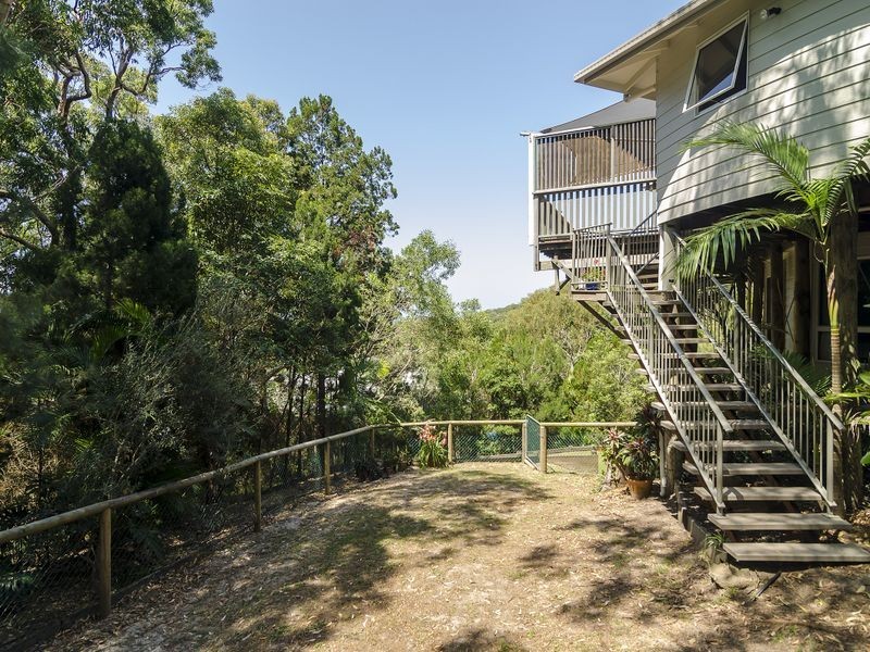 5 Crystal Pacific Court, Mount Coolum QLD 4573