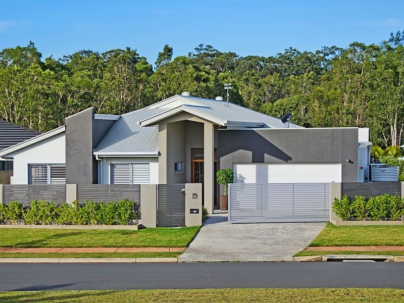 15 Augusta Circuit, Peregian Springs QLD 4573