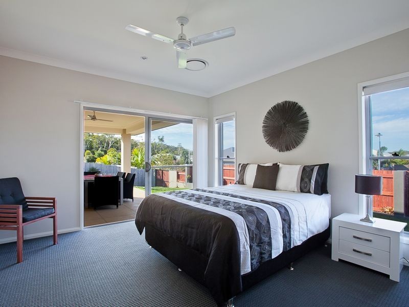 2 Maidstone Crescent, Peregian Springs QLD 4573