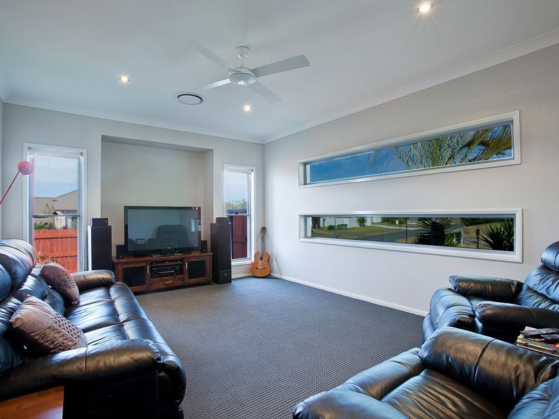 2 Maidstone Crescent, Peregian Springs QLD 4573