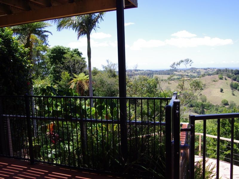 20 Maple Avenue, Mapleton QLD 4560