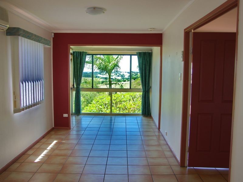 20 Maple Avenue, Mapleton QLD 4560