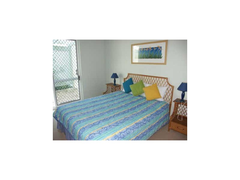 2/60-64 Peregian Espl, OCEAN SHORES, Peregian Beach QLD 4573