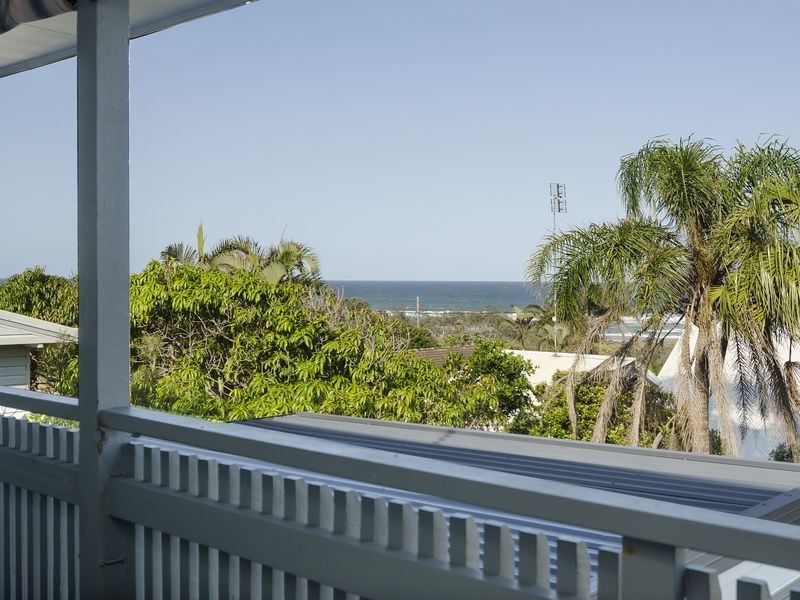 4 Teal Street, Peregian Beach QLD 4573