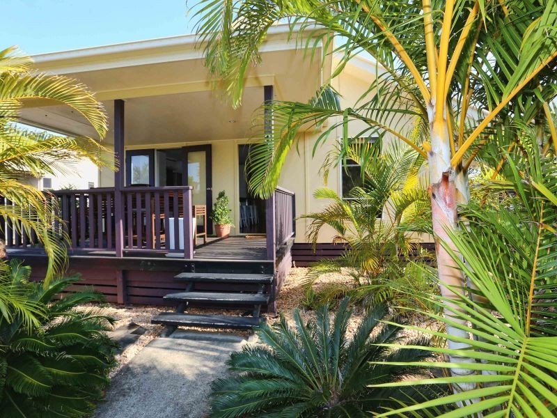 35 Lakedrive Crescent, Marcoola QLD 4564