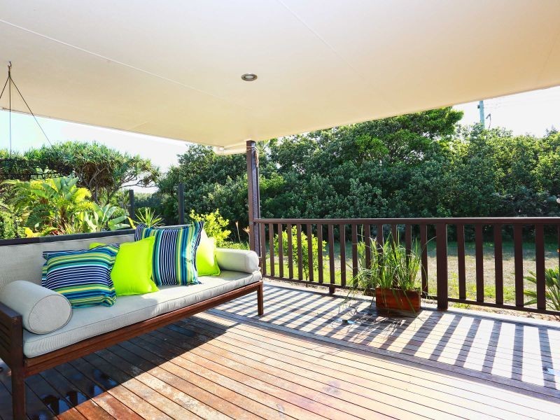35 Lakedrive Crescent, Marcoola QLD 4564