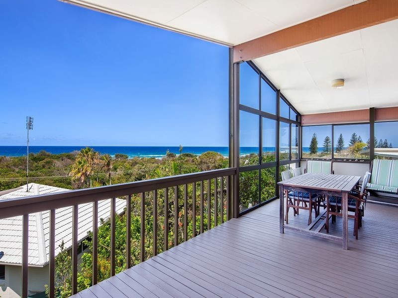 9 Pelican Street, Peregian Beach QLD 4573