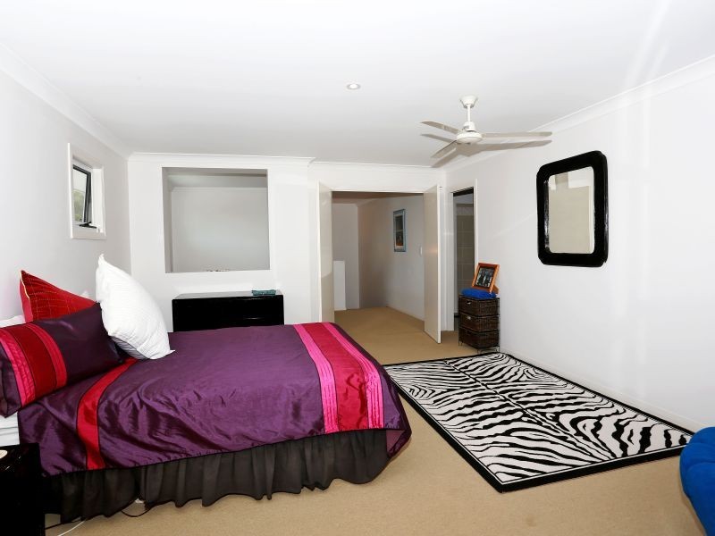 33 Highgrove Circuit, Peregian Springs QLD 4573