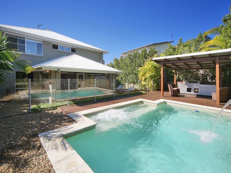 6 Pennant Court, Peregian Springs QLD 4573