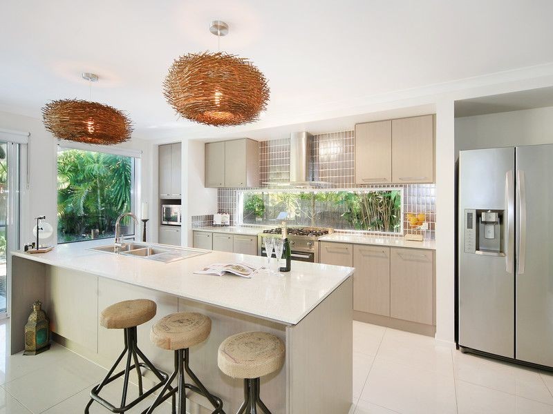 6 Pennant Court, Peregian Springs QLD 4573