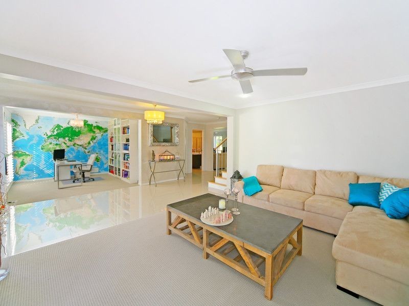 6 Pennant Court, Peregian Springs QLD 4573