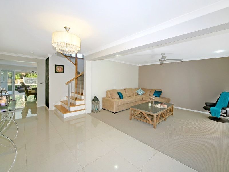 6 Pennant Court, Peregian Springs QLD 4573