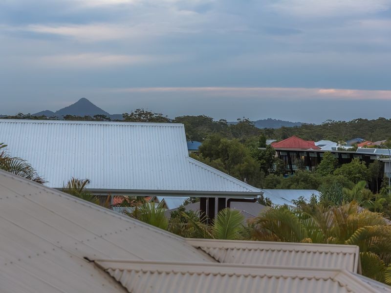 6 Pennant Court, Peregian Springs QLD 4573