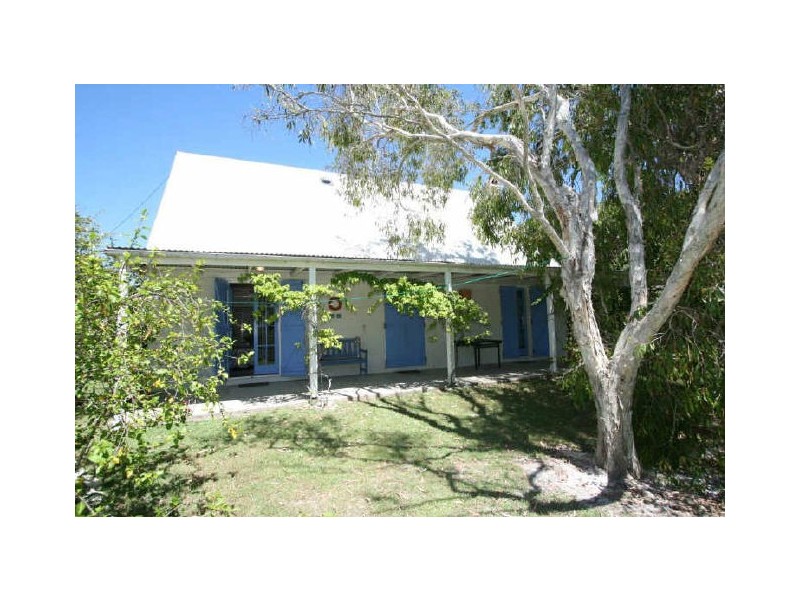 104 Lorikeet Dr,BEACH ALMOND HOUSE, Peregian Beach QLD 4573