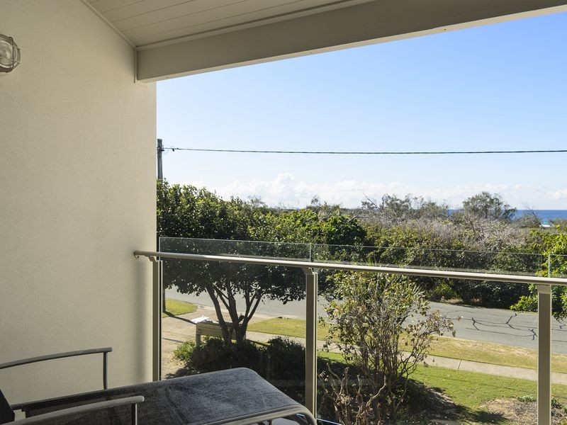 2/70 Peregian Esplanade, Peregian Beach QLD 4573
