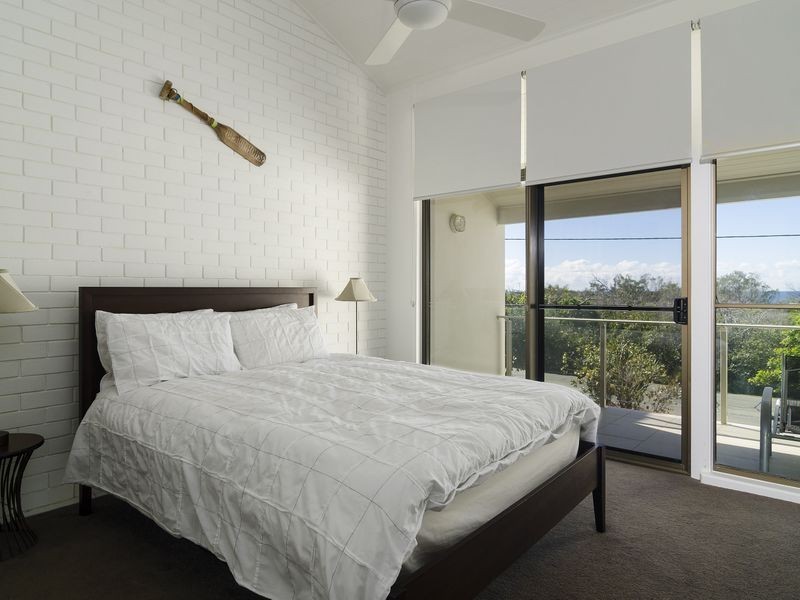 2/70 Peregian Esplanade, Peregian Beach QLD 4573