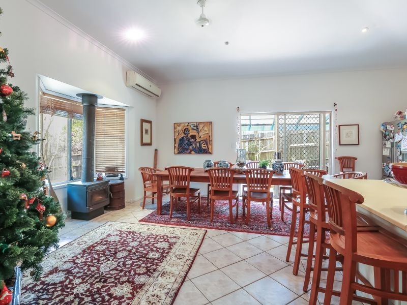 27 Resolute Street, Sunrise Beach QLD 4567